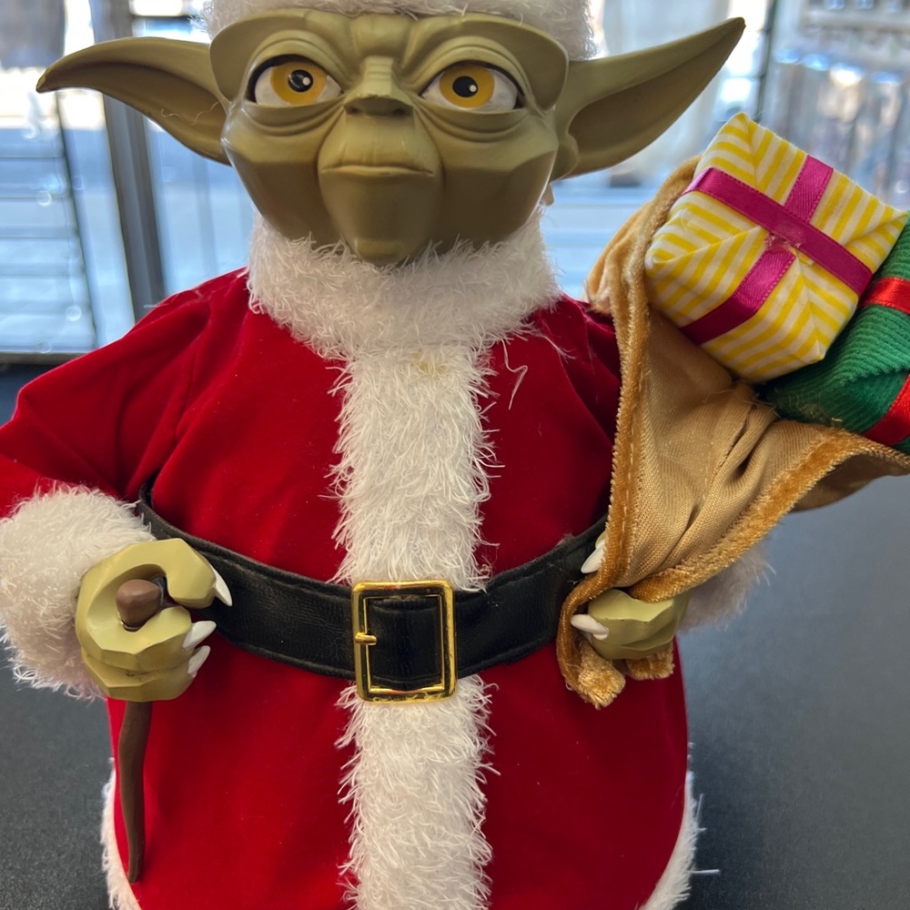 Yoda - Picture 3 of 4